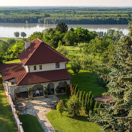 Danubio Residence Aljmaš Extérieur photo