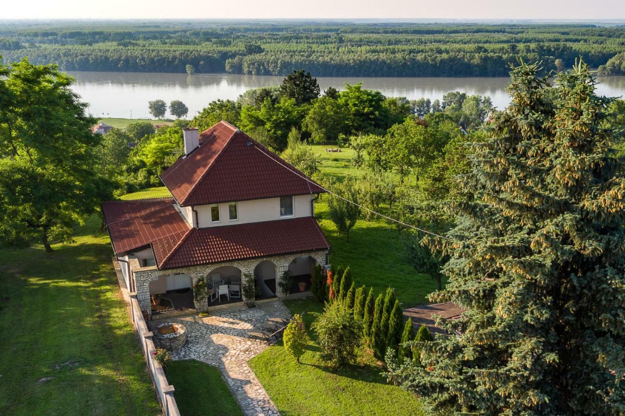 Danubio Residence Aljmaš Extérieur photo